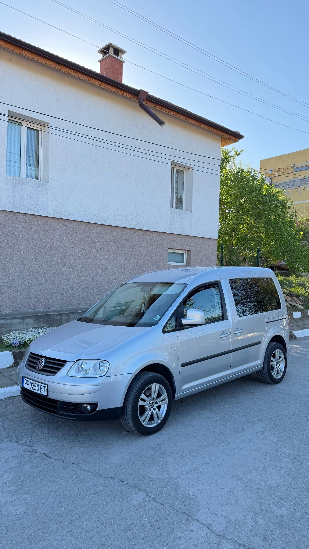 VW Caddy LIFE DSG ИТАЛИЯ, снимка 2 - Автомобили и джипове - 54360131