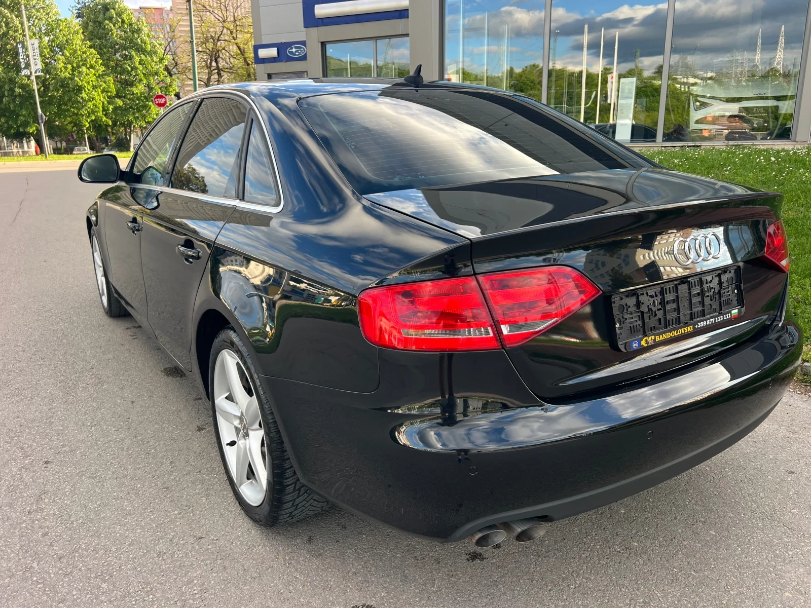 Audi A4 2.0TDI/NAVI/SLINE/TOP/FULL, снимка 4 - Автомобили и джипове - 54600989