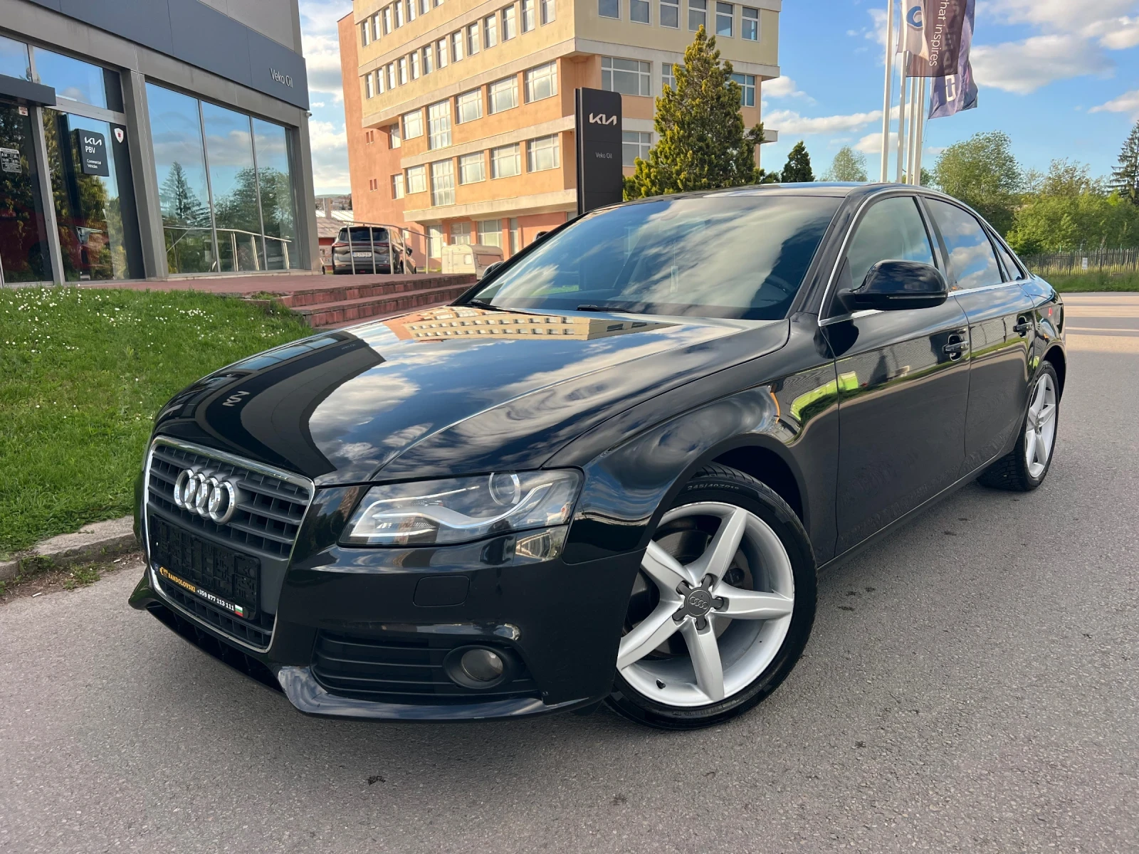 Audi A4 2.0TDI/NAVI/SLINE/TOP/FULL