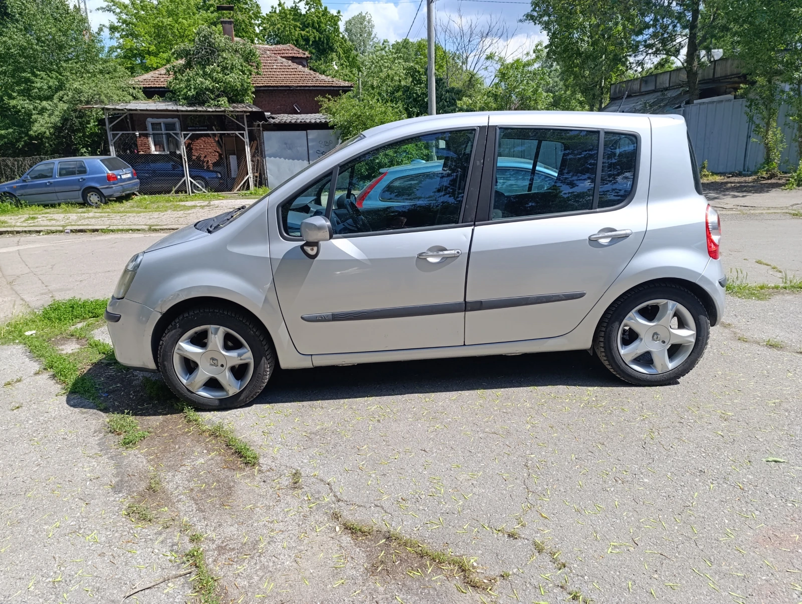 Renault Modus Initiale Paris Бензин-газ, снимка 2 - Автомобили и джипове - 54737018