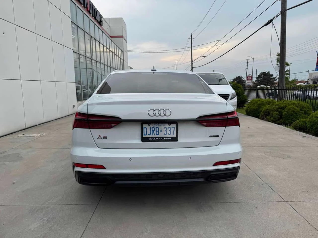 Audi A6 | Progressiv | ПОДГРЕВ | 360 | CARFAX | , снимка 4 - Автомобили и джипове - 54805088