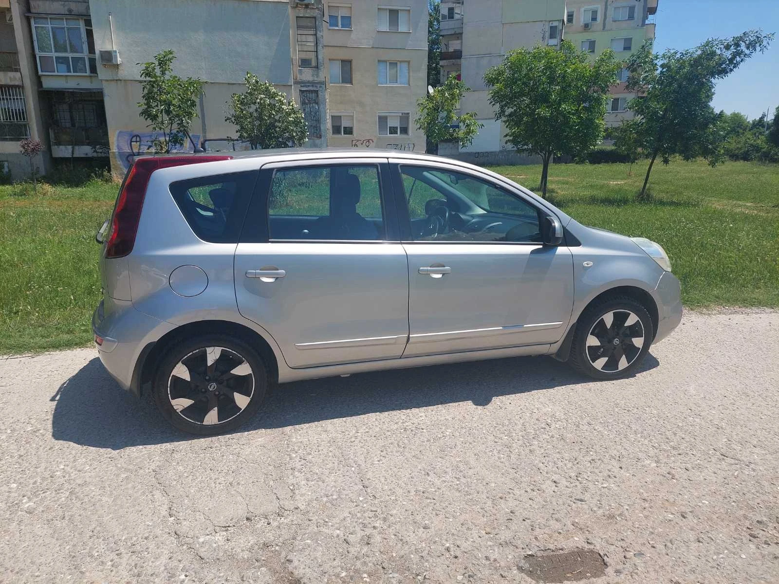 Nissan Note, снимка 3 - Автомобили и джипове - 54840551