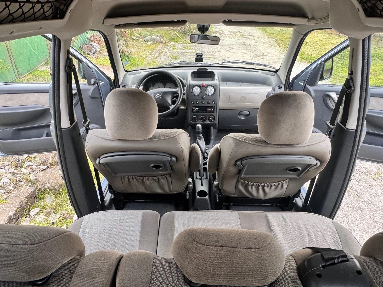 Citroen Berlingo 1.6 HDI, снимка 14 - Автомобили и джипове - 55093875