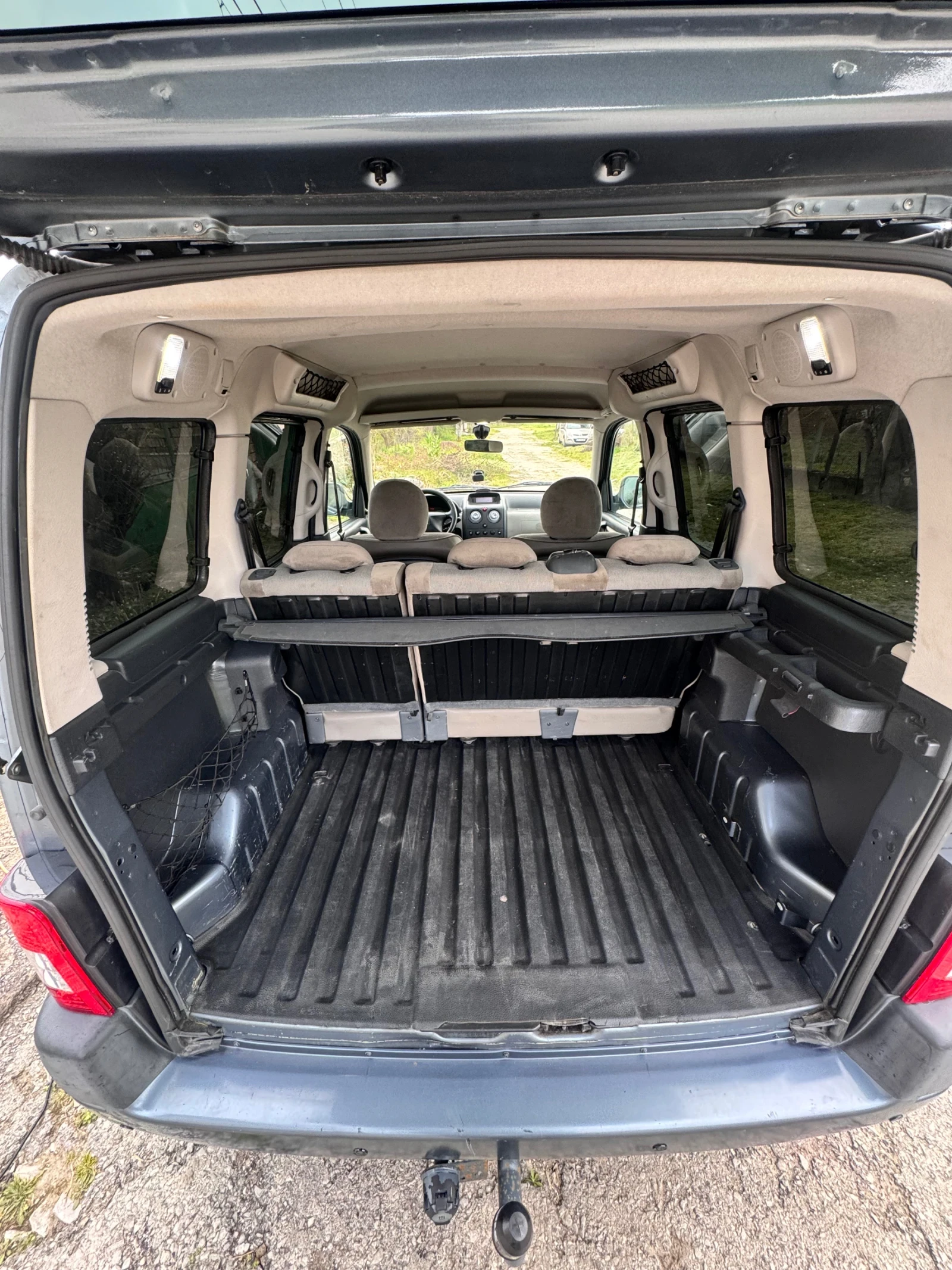 Citroen Berlingo 1.6 HDI, снимка 11 - Автомобили и джипове - 55093875