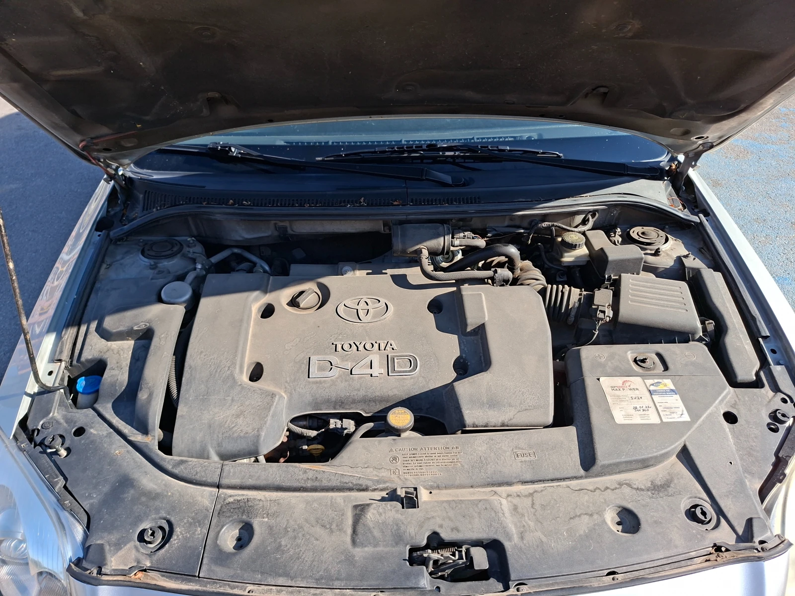 Toyota Avensis D-4D, снимка 10 - Автомобили и джипове - 55527354