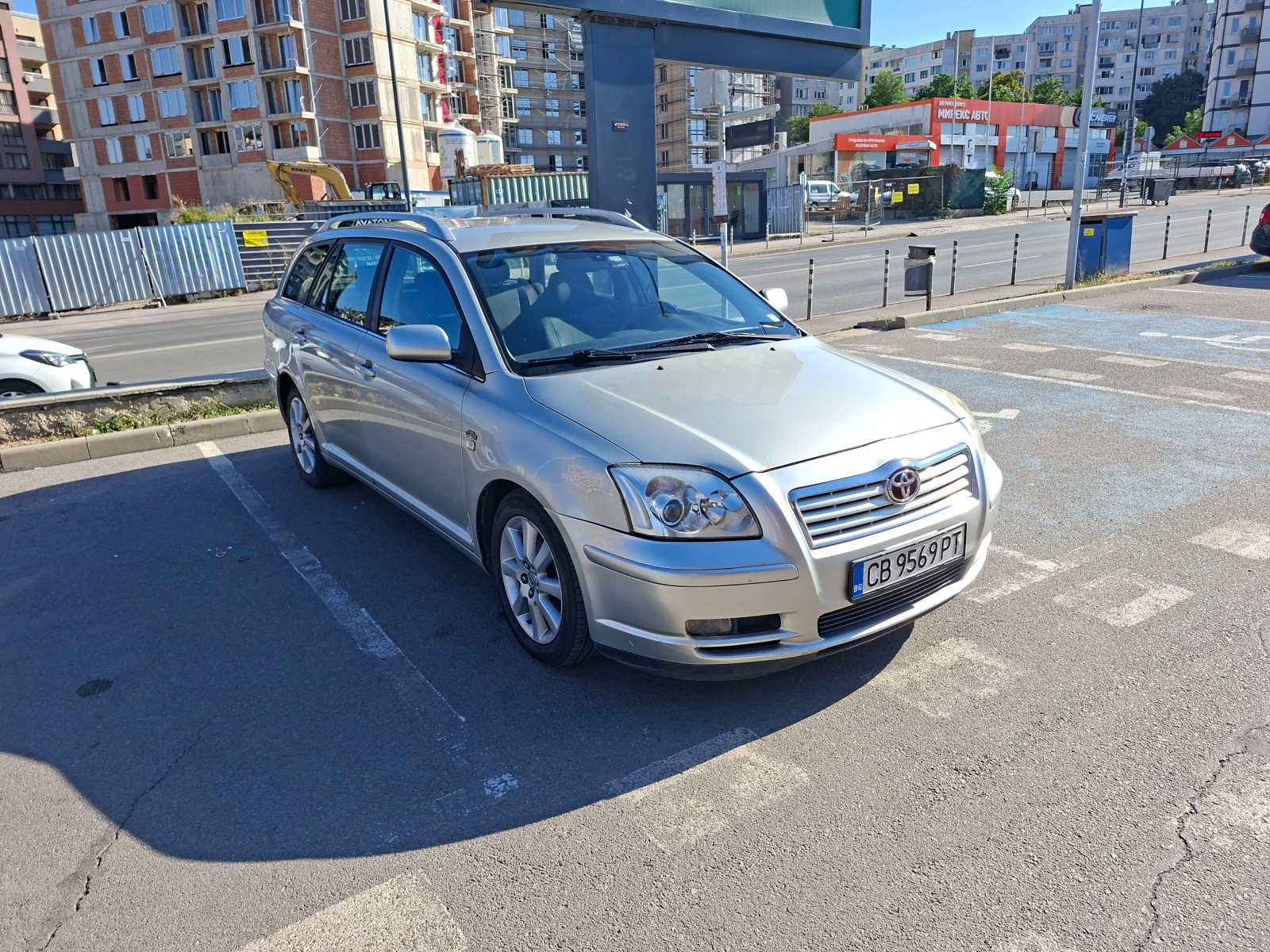 Toyota Avensis D-4D, снимка 7 - Автомобили и джипове - 55527354