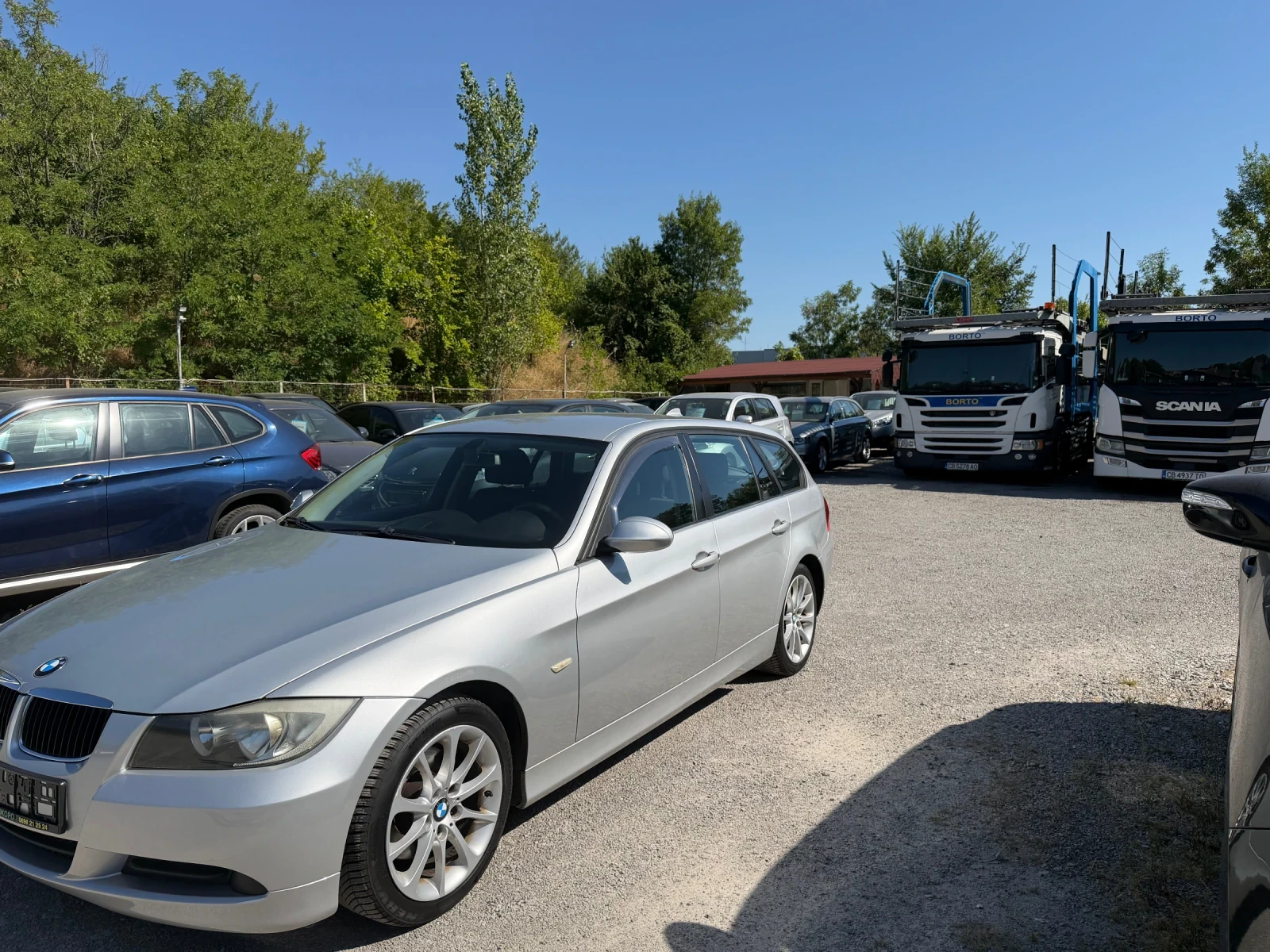 BMW 320 FACELIFT, АВТОМАТ, НАВИ, снимка 2 - Автомобили и джипове - 55687995