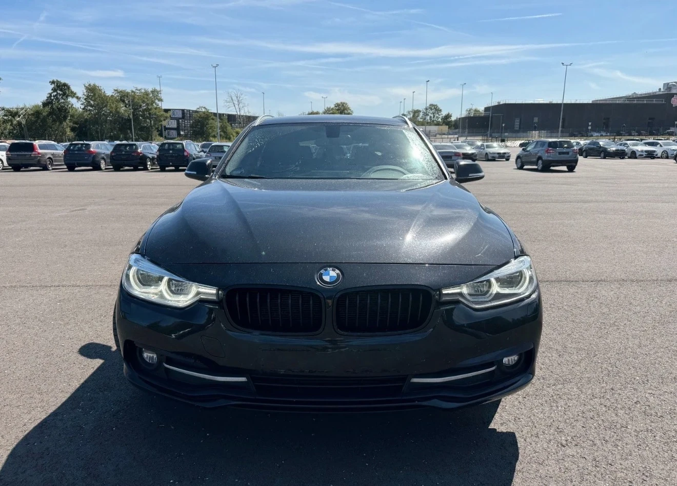 BMW 320 B47/190коня/8ZF/Рекаро/Alpine/, снимка 2 - Автомобили и джипове - 55791336
