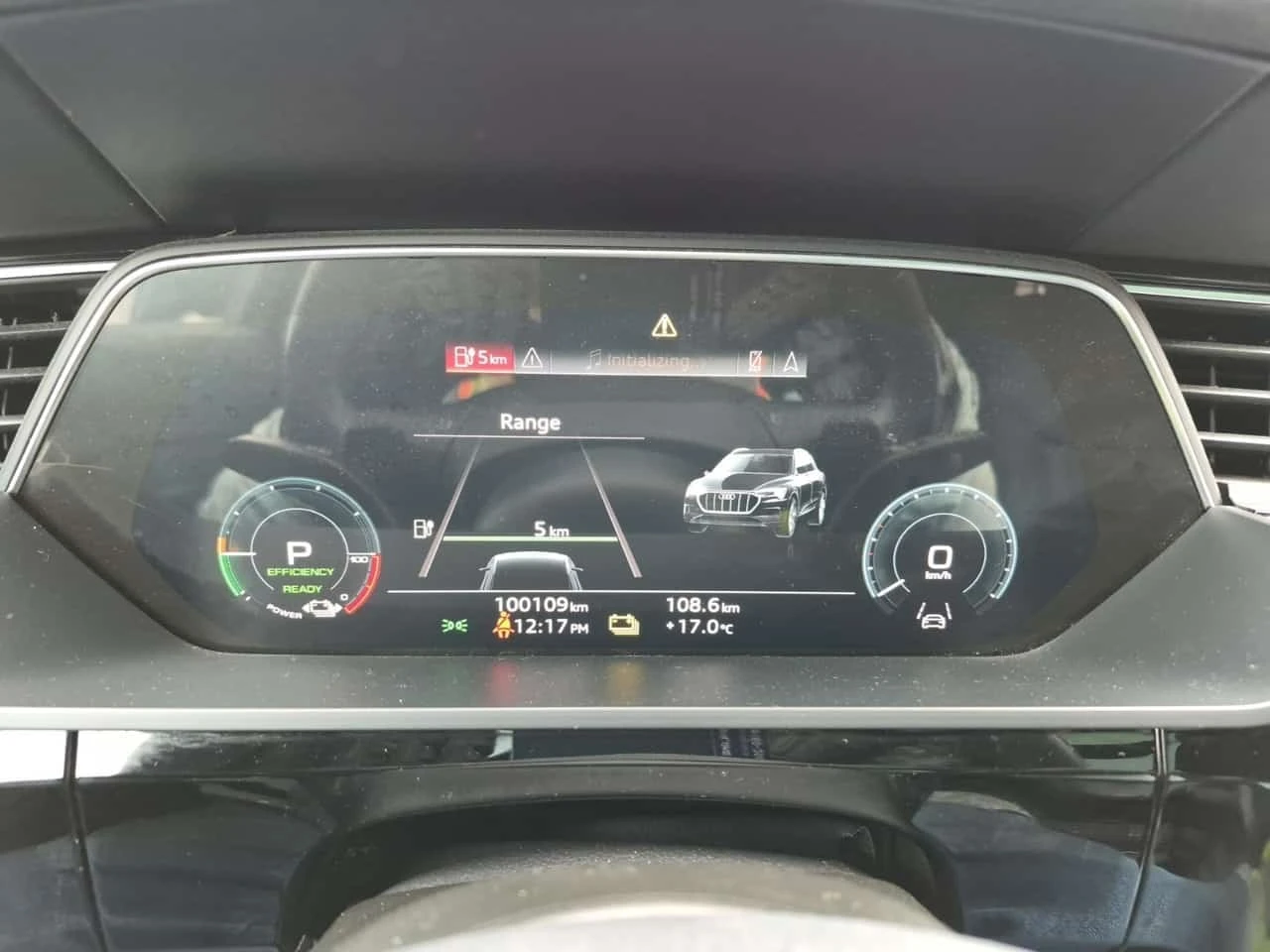 Audi E-Tron Quattro Technik  CARFAX | Mobile.bg � ����������� 9