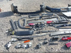 Jeep Grand Wagoneer SERIES III 4X4 * CARFAX*  - 36400 € / 71192.21 лв. - 27946762 12