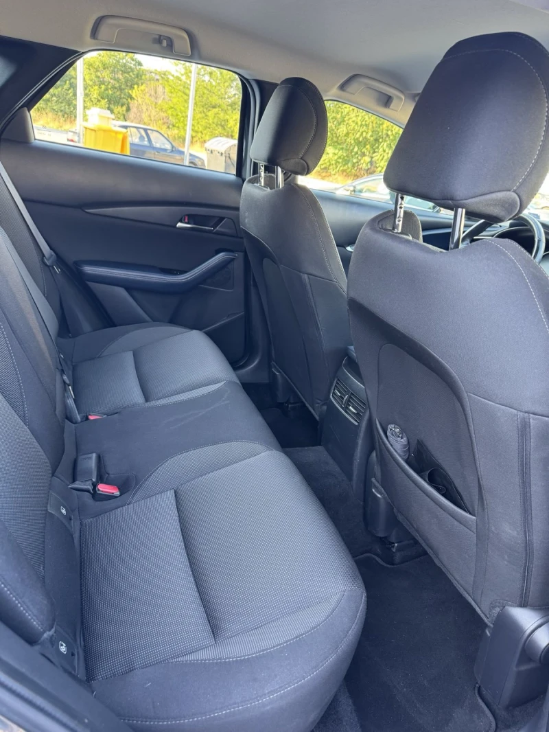Mazda CX-30 Takumi, Skyactiv G 4х4, Гаранция до 1.2026г., снимка 16 - Автомобили и джипове - 51956668