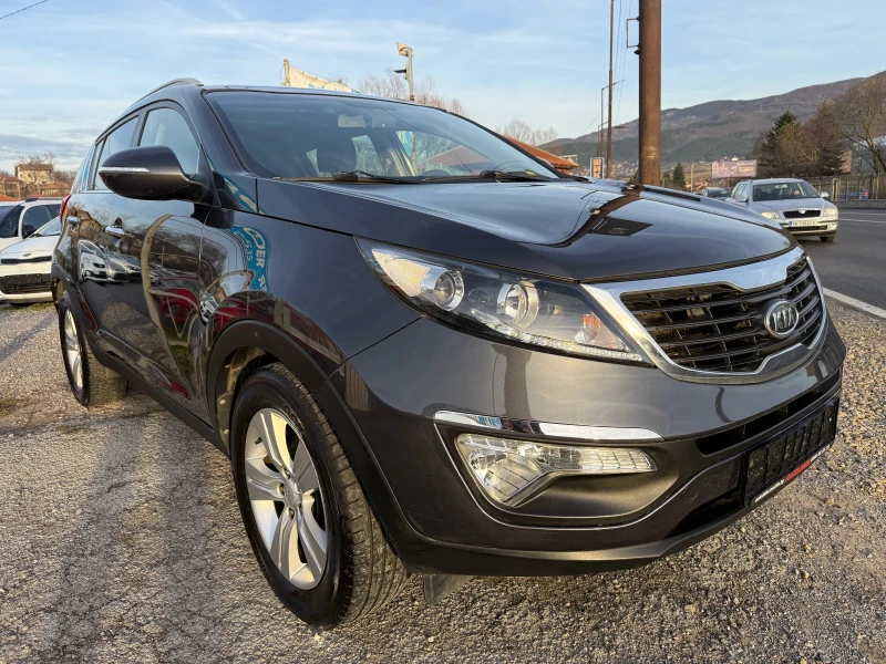 Kia Sportage 1.6i Панорама, снимка 3 - Автомобили и джипове - 52909909