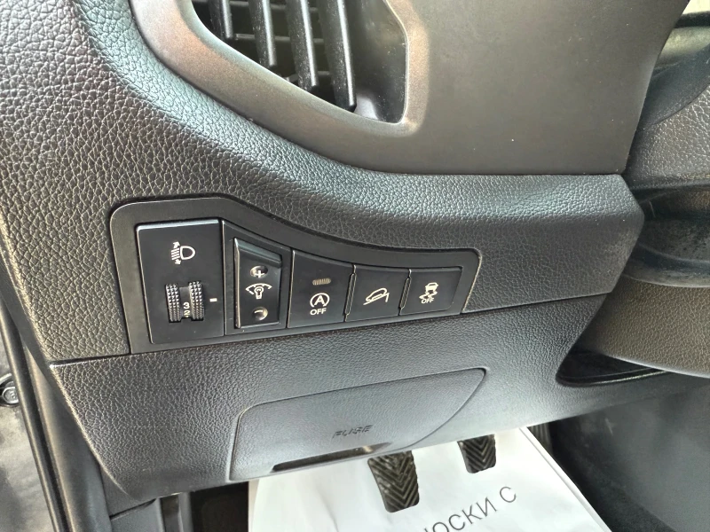 Kia Sportage 1.6i Панорама, снимка 16 - Автомобили и джипове - 52909909