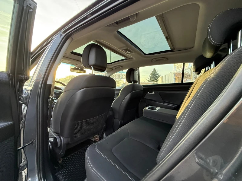 Kia Sportage 1.6i Панорама, снимка 10 - Автомобили и джипове - 52909909