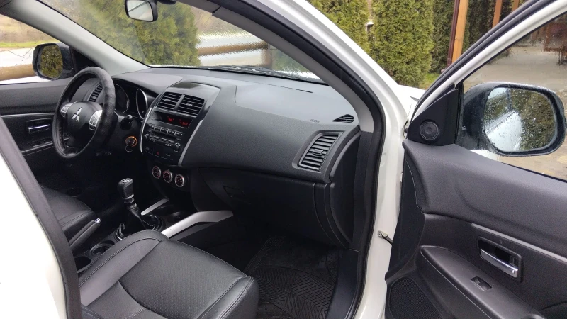 Mitsubishi ASX, снимка 13 - Автомобили и джипове - 53353470