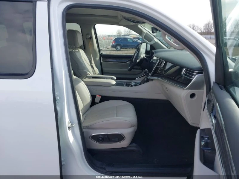 Jeep Grand Wagoneer SERIES III 4X4 * CARFAX* , снимка 5 - Автомобили и джипове - 53447926