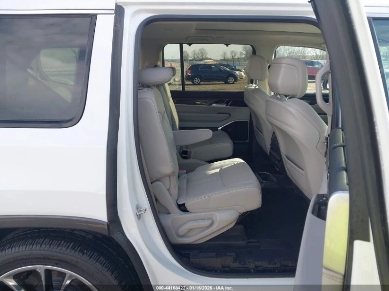 Jeep Grand Wagoneer SERIES III 4X4 * CARFAX* , снимка 8 - Автомобили и джипове - 53447926