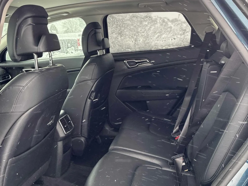Kia Sportage  EX / CARFAX /Панорама/Подгрев/ Кожа/4х4, снимка 8 - Автомобили и джипове - 53575898