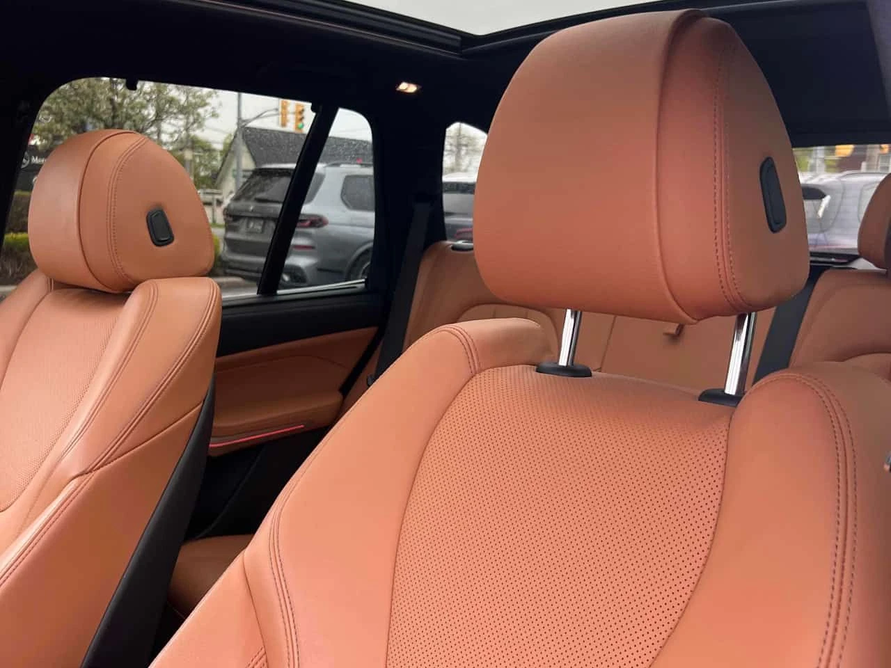 BMW X5 * xDrive40i * ПОДГРЕВИ * 360 * PANO * CARFAX, снимка 10 - Автомобили и джипове - 54611444