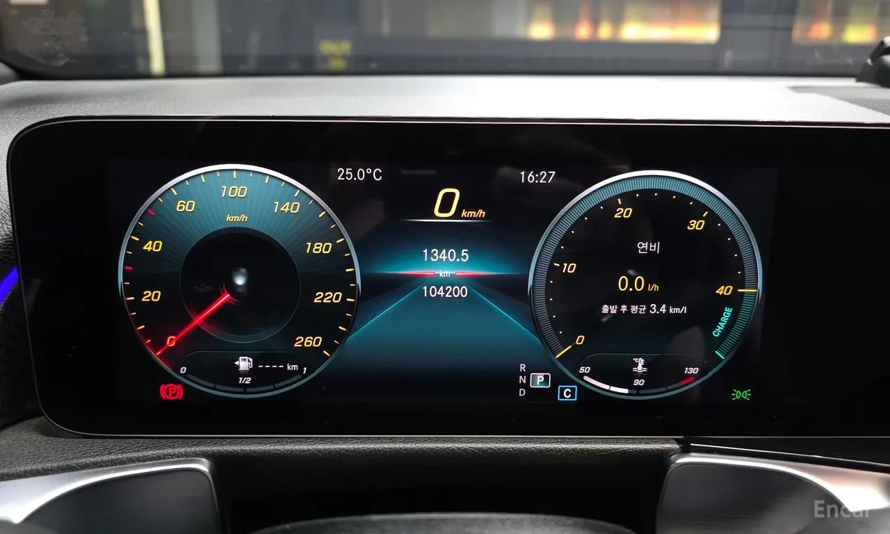 Mercedes-Benz GLB burmester* multibeam led* Parking Assist, снимка 6 - Автомобили и джипове - 54720827
