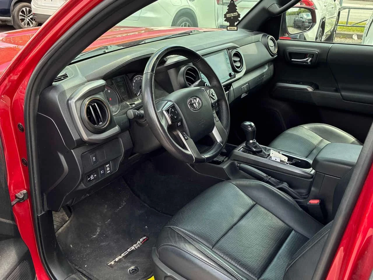 Toyota Tacoma * 4x4 Double Cab Auto * ГЛАВНО ПРЕДСТАВИТЕЛСТВО* , снимка 7 - Автомобили и джипове - 54882534