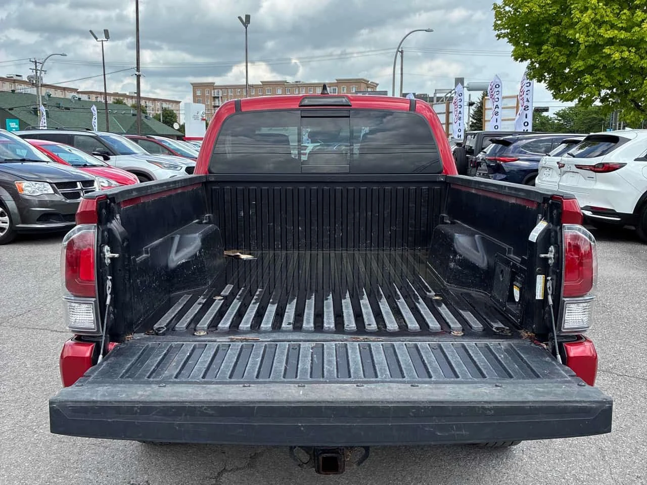 Toyota Tacoma * 4x4 Double Cab Auto * ГЛАВНО ПРЕДСТАВИТЕЛСТВО* , снимка 13 - Автомобили и джипове - 54882534
