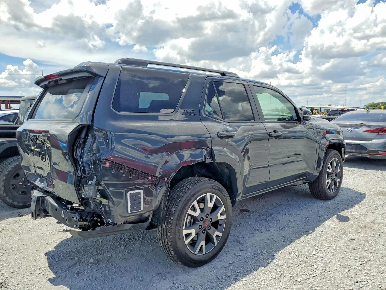 Toyota 4runner 2.4l Trd Sport Premium, снимка 3 - Автомобили и джипове - 55382675