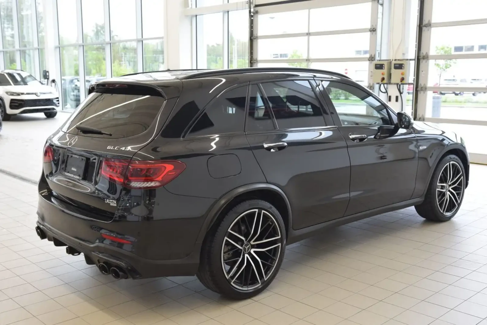 Mercedes-Benz GLC 43 AMG DRIVER PACK* Digital* Burmester, снимка 5 - Автомобили и джипове - 55477925