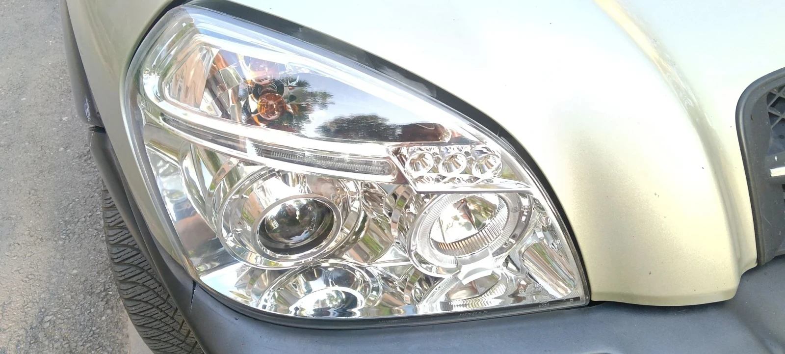 Hyundai Tucson 2.0CRDI 140hp, снимка 8 - Автомобили и джипове - 56342654