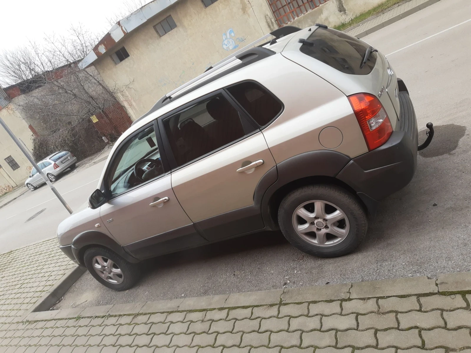 Hyundai Tucson 2.0CRDI 140hp, снимка 2 - Автомобили и джипове - 56342654