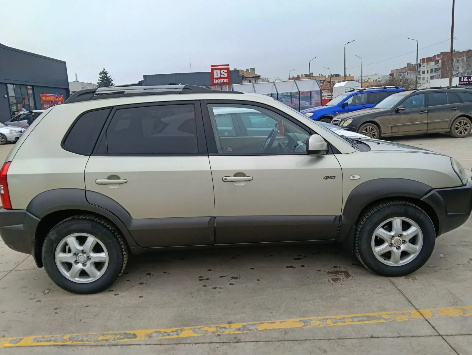 Hyundai Tucson 2.0CRDI 140hp, снимка 6 - Автомобили и джипове - 56342654