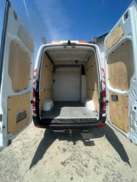 Mercedes-Benz Sprinter 316 160к.с / 6-местен / Климатроник, снимка 11