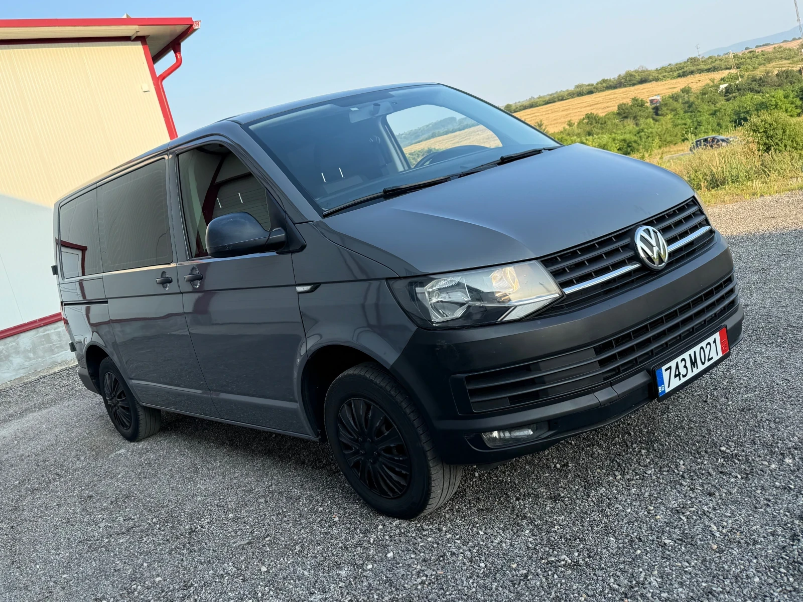 VW Transporter 2.0TDI 150 кс 176000 км 5 местен Euro 6 B - изображение 2