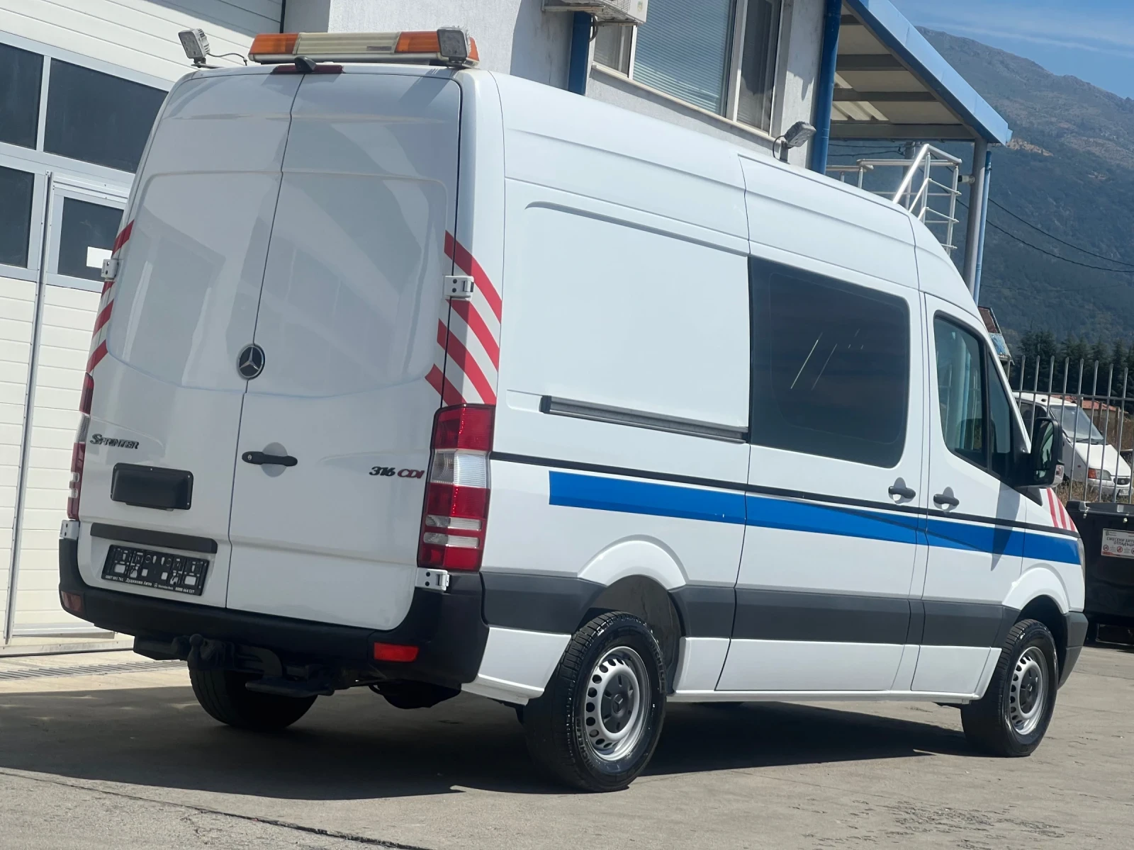 Mercedes-Benz Sprinter 316 160к.с / 6-местен / Климатроник, снимка 7 - Бусове и автобуси - 55723405