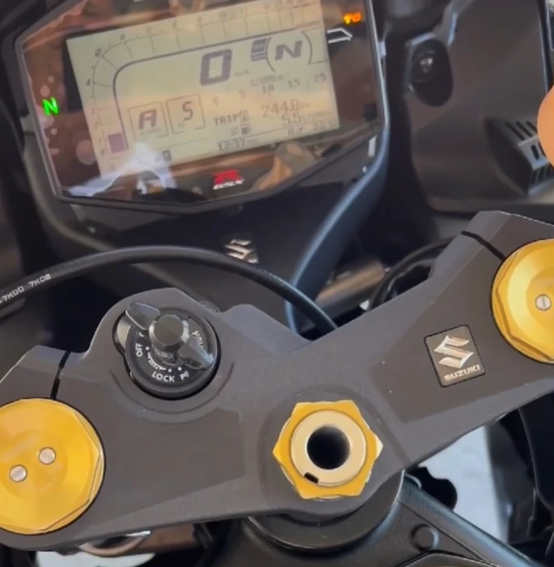 Suzuki Gsxr 1000 L8* УНИКАТ* КАТО НОВ, снимка 10 - Мотоциклети и мототехника - 51520119