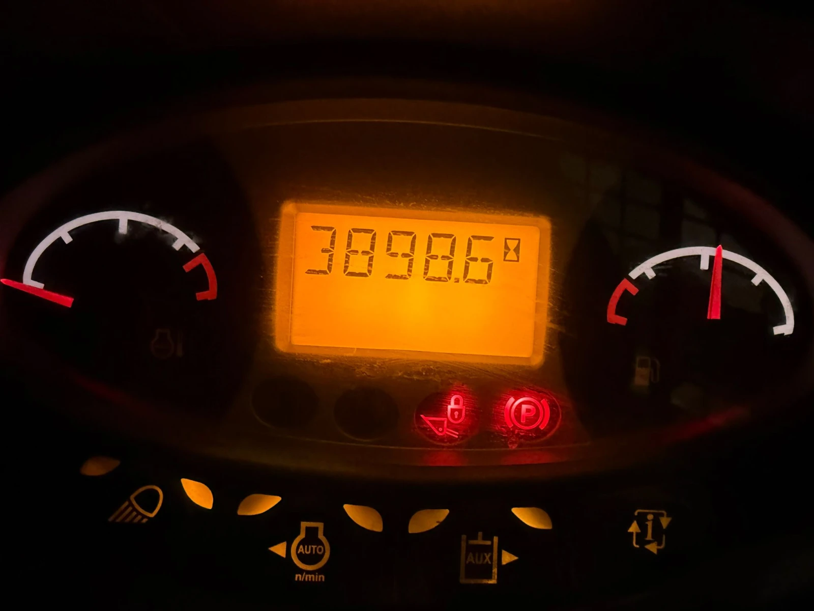 Мини челни товарачи Bobcat T650 ЛИЗИНГ - изображение 7