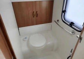 Обява за продажба на Каравана Hobby DELUXE 400 SFE , 2020г. ~13 900 лв. - изображение 11