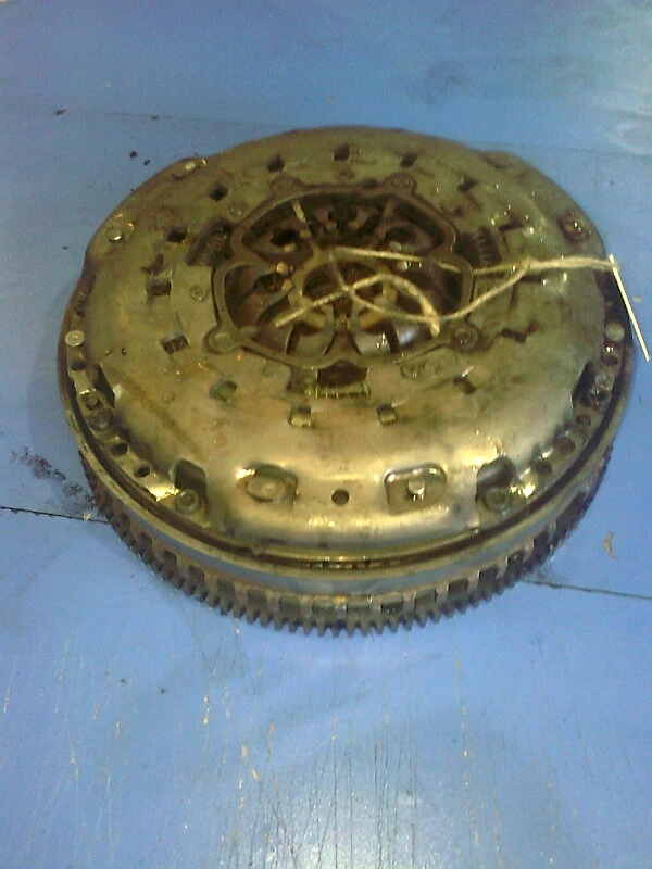 маховик за Рено Меган 2.0 16v комби