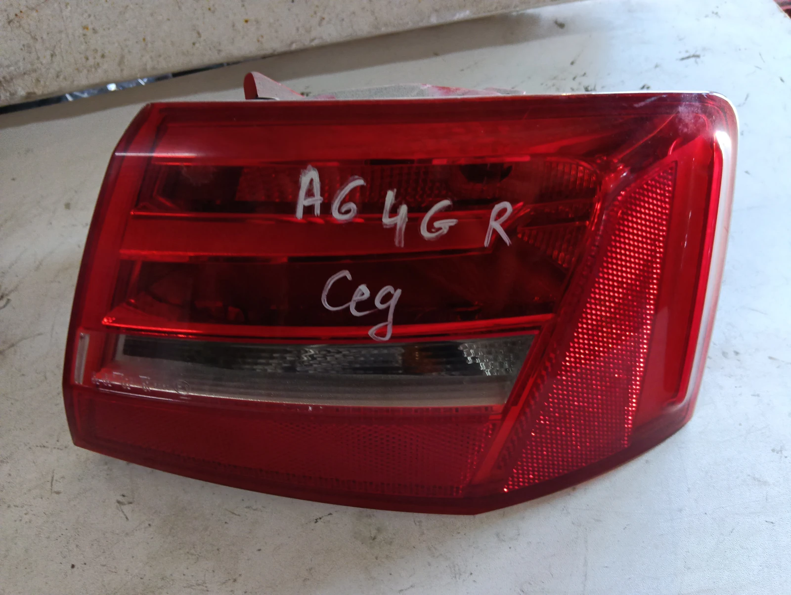 стоп десен външен седан 4G5945096 Audi A6