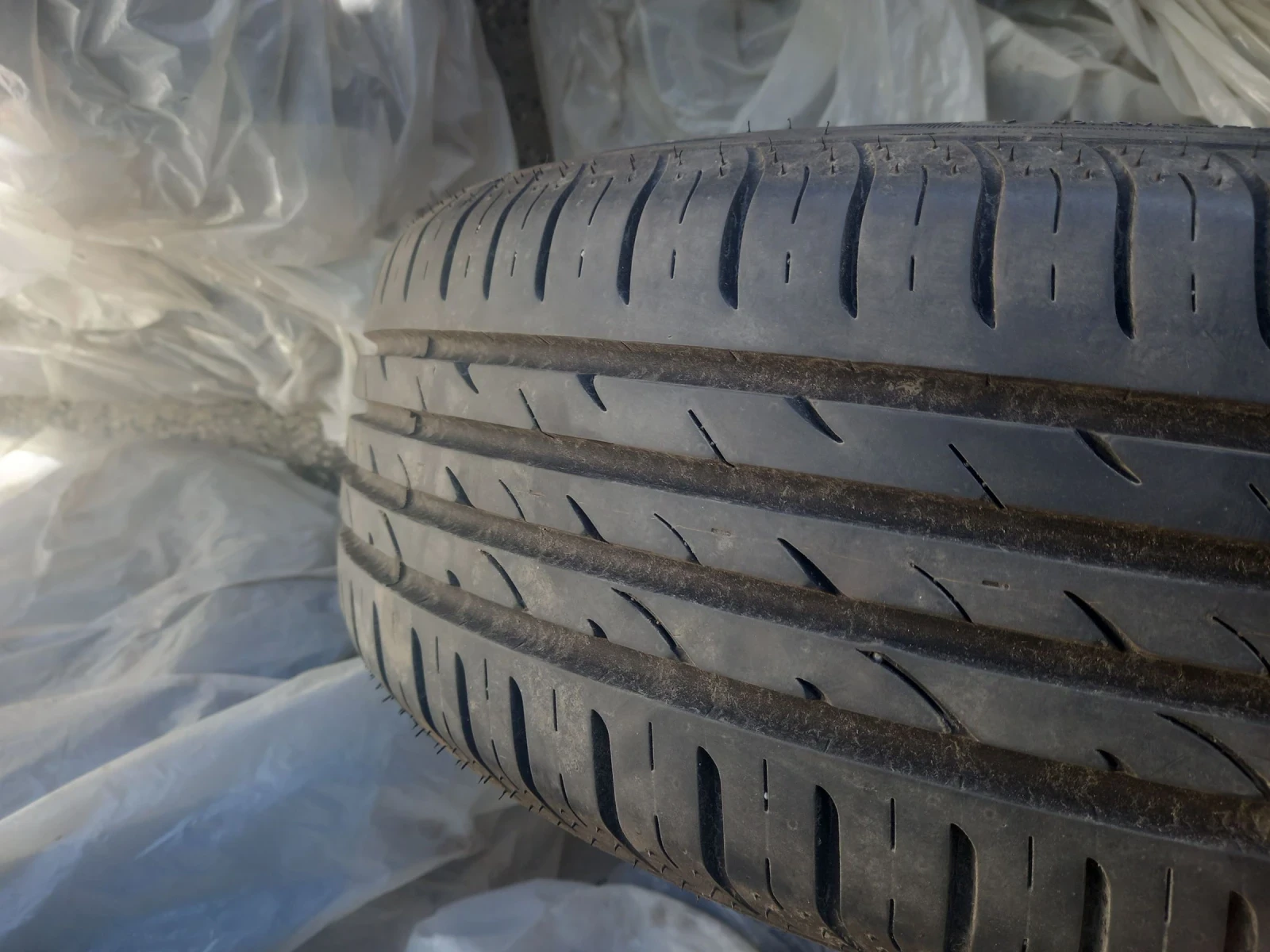Гуми с джанти Nexen 215/60R16, снимка 4 - Гуми и джанти - 54559228