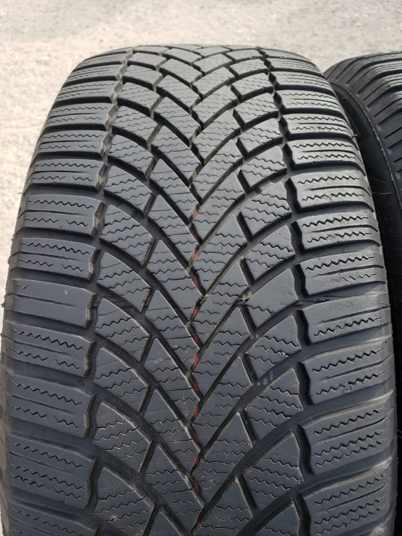 Гуми Зимни 215/55R17