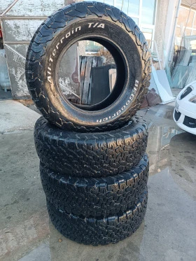 Гуми Зимни 265/70R17, снимка 1 - Гуми и джанти - 39495194