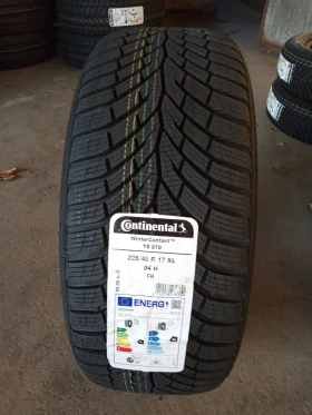 Гуми Зимни 225/45R17, снимка 1 - Гуми и джанти - 49059550