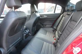 Alfa Romeo Giulia VELOCE/280HP/Q4/AT8/MEMO/CAM/NAVI/LED/984g, снимка 14