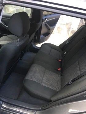Toyota Avensis - 2150 € - 20582775 8