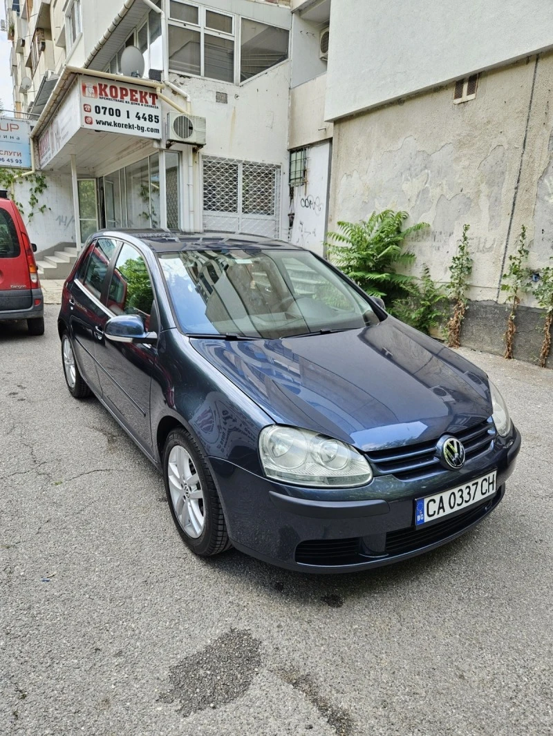 VW Golf, снимка 1 - Автомобили и джипове - 47200859