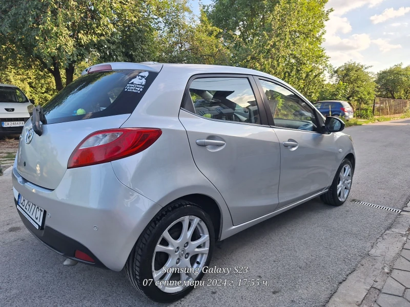 Mazda 2  II(DE)1.4 CD(68 кс), снимка 1 - Автомобили и джипове - 47163919