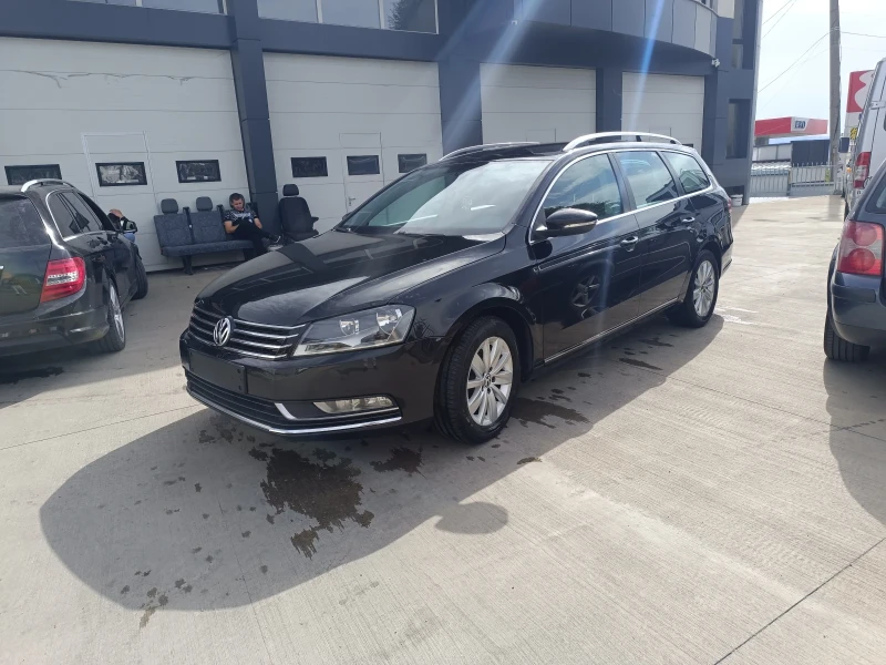 VW Passat 1.6 TDI, снимка 1 - Автомобили и джипове - 48068268