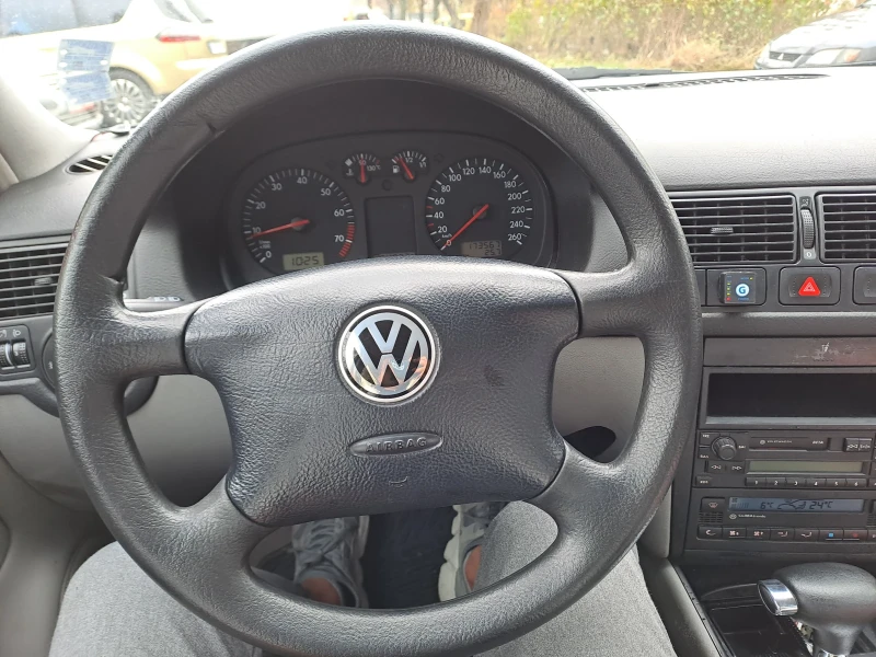 VW Golf С газ, снимка 7 - Автомобили и джипове - 48116560