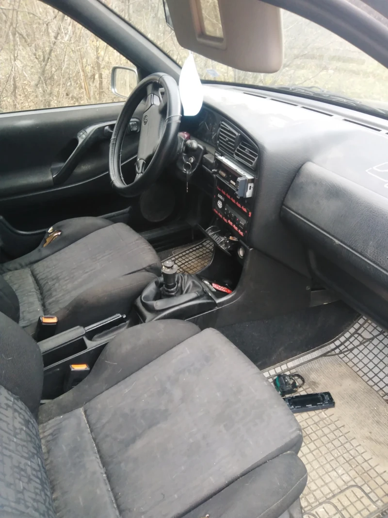 VW Passat, снимка 6 - Автомобили и джипове - 48162784